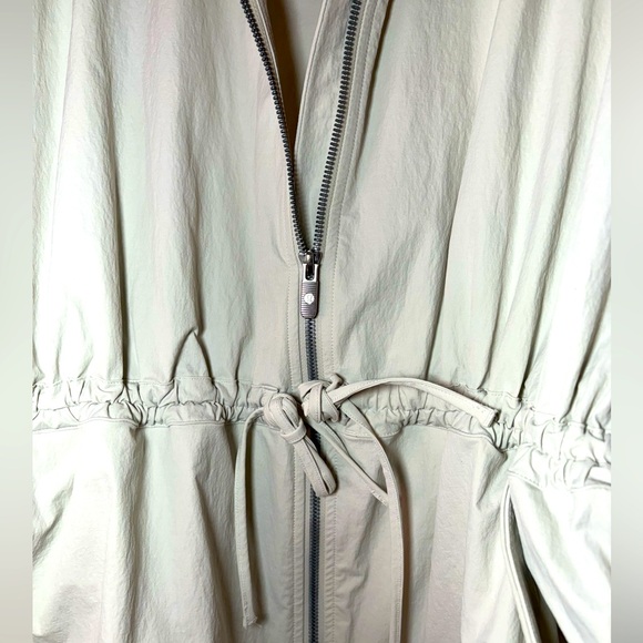 Lululemon💎NWOT💎Cinch-Waist Stretch Shirt Jacket NEW RARE STYLE💎Bone💎Large - Picture 11 of 16